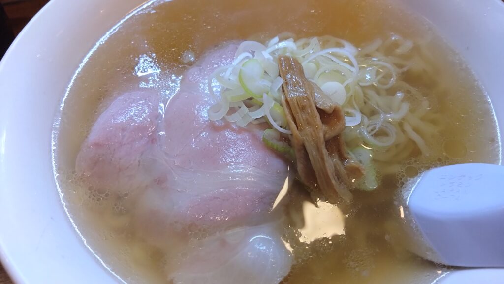 伊吹いりこと鰹のらーめんのアップ