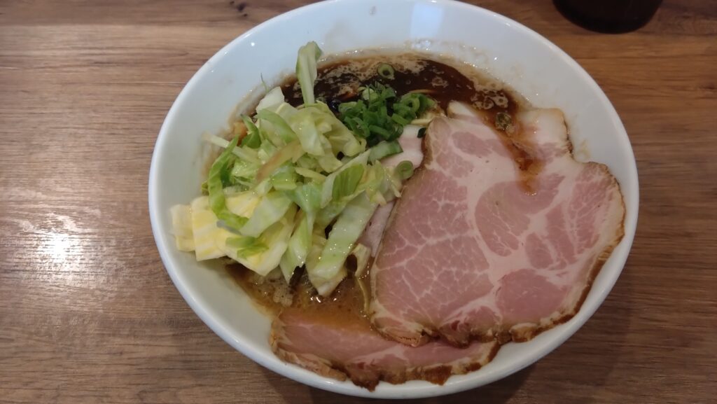 ブラウンインパクトの丼顔